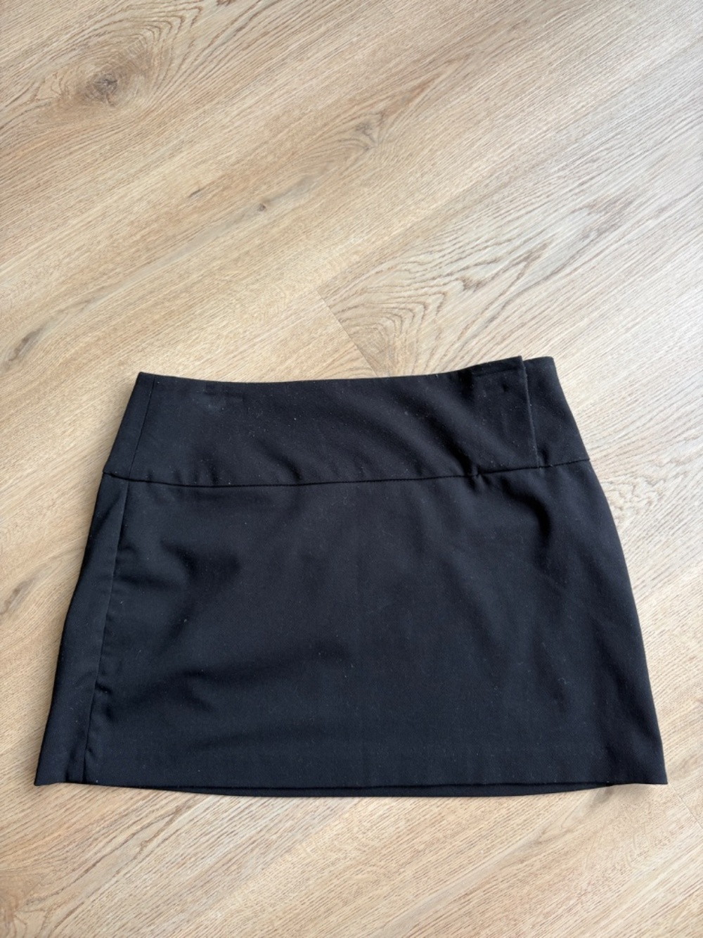 Black Aritzia Mini Skirt